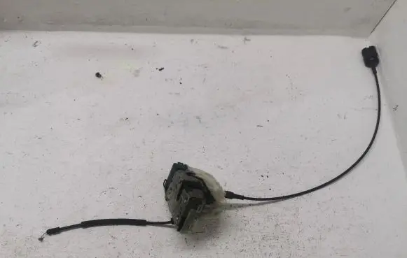 Renault Megane IV Front door lock