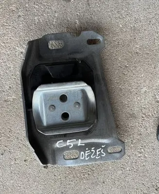 Citroen C5 Aircross Gearbox mount 9813699680