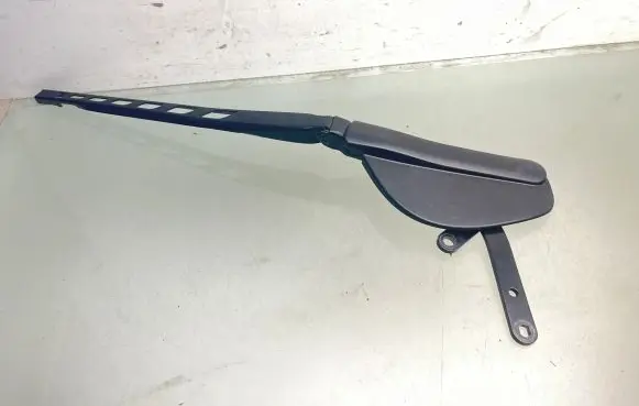 BMW 5 E60 E61 Front wiper blade arm 61617035103 7035103