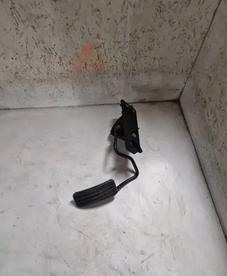 Renault Espace - Grand espace IV Accelerator throttle pedal 8200700390