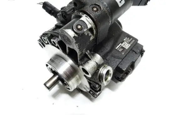 Ford Mondeo MK IV Fuel injection high pressure pump 9685705080 5WS40380