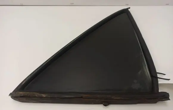 Mercedes-Benz COMPAKT W115 Rear vent window glass 