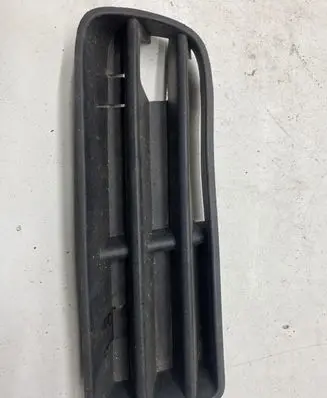 Front bumper lower grill