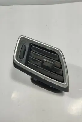 Nissan Qashqai Dashboard side air vent grill/cover trim 687604EH0A 687604EA0A 30490027