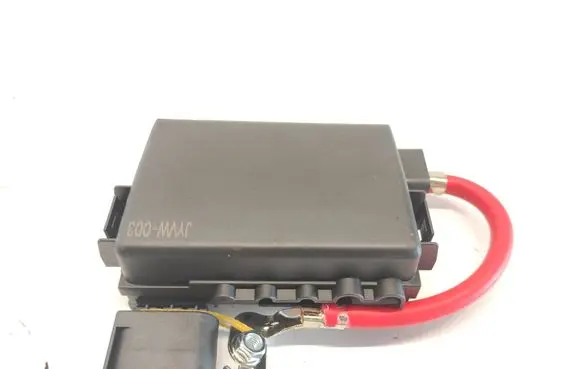 Volkswagen Golf V Fuse module 1J0937550 5902048180513 EBPVW003
