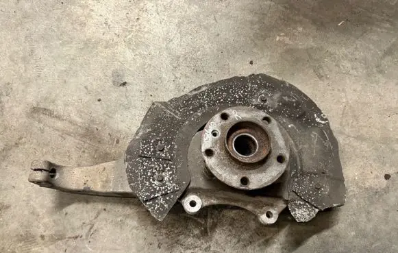 BMW 5 F10 F11 Front wheel hub spindle knuckle 31216777752 6777752 AIMGSICU