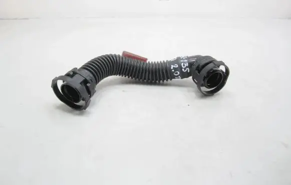 Volkswagen Golf VII Engine coolant pipe/hose 04L103495