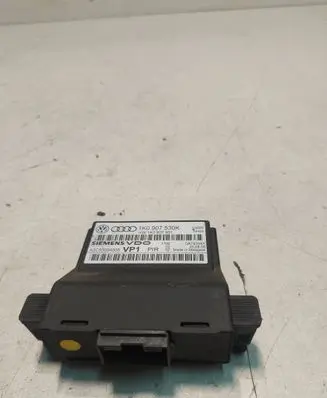 Skoda Octavia Mk2 (1Z) Gateway control module 1K0907530K A2C53094005