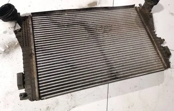 Skoda Octavia Mk2 (1Z) Intercooler radiator