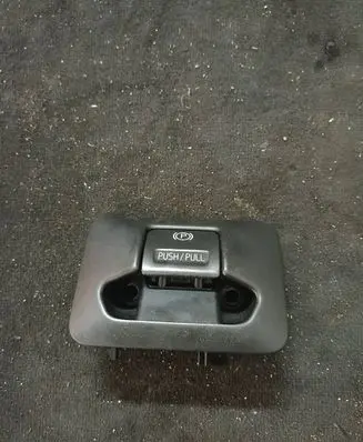 Volvo V70 Hand parking brake switch 30773539