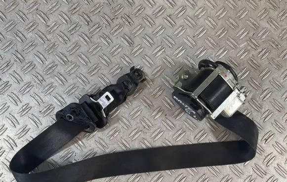 Renault Master III Front seatbelt 