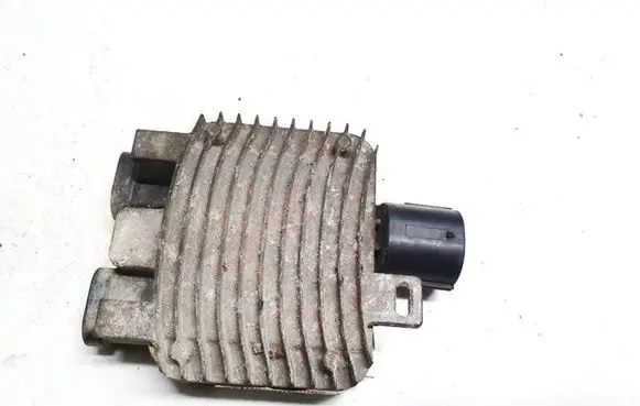 Volvo S80 Coolant fan relay 940007601