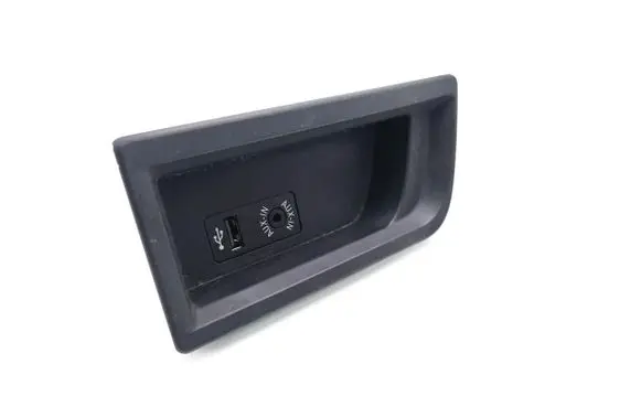 USB socket connector