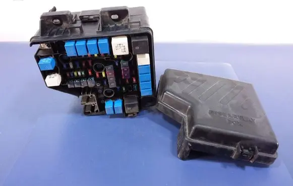 Hyundai Santa Fe Fuse box set 91950-2B630