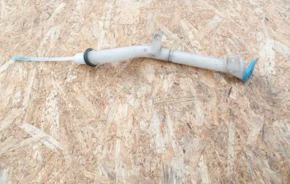 Honda FR-V Window washer liquid tank fill tube 