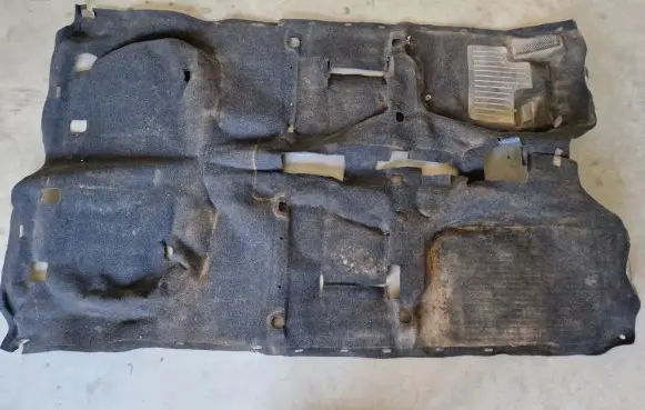 Mitsubishi L200 Interior carpet 