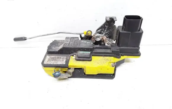 Volvo XC70 Rear door lock 8628968