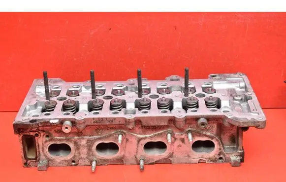 Opel Astra H Engine head 4682213501T