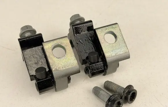 Audi A1 Front door hinge set 8W0831404