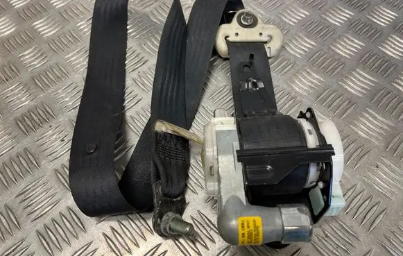 Mazda 2 Front seatbelt BGD530361