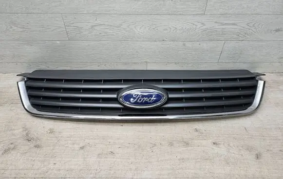 Ford Kuga I Front grill 8V41R7081A