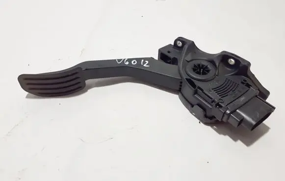 Volvo V60 Accelerator throttle pedal 31329061
