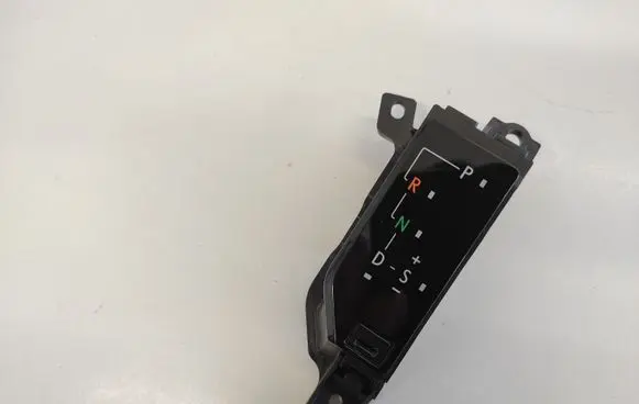 Lexus NX Gear shift selector indicator 76J744RHD