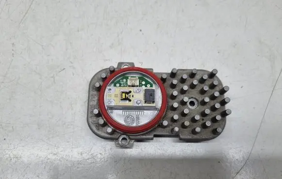 BMW X3 F25 LED ballast control module 1305715084