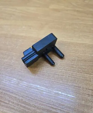 Volvo XC70 Turbo solenoid valve V0L211385EN