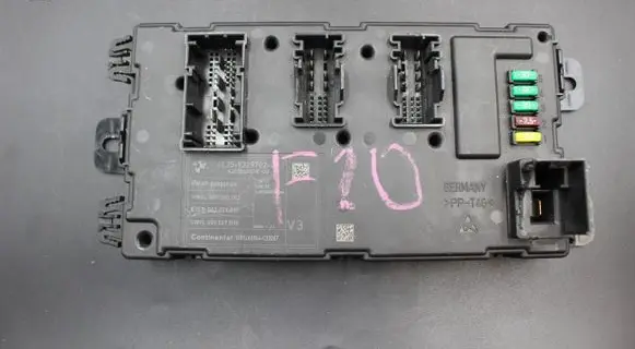 BMW 3 F30 F35 F31 Comfort/convenience module 9329702 00000F48 003000002