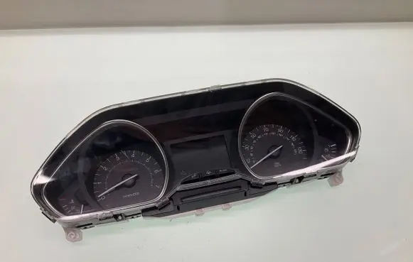 Peugeot 2008 I Speedometer (instrument cluster) 9814697180 E137HWE4 E137SWL41100