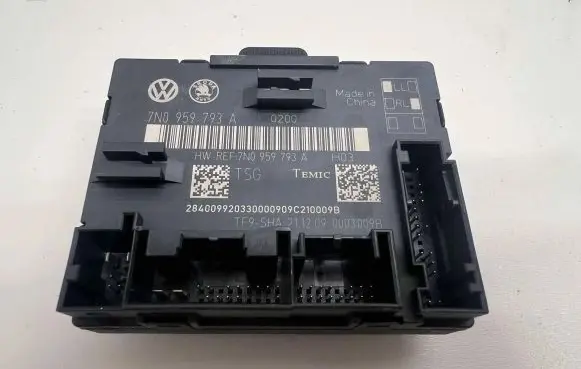 Skoda Yeti (5L) Door control unit/module 7N0959793A