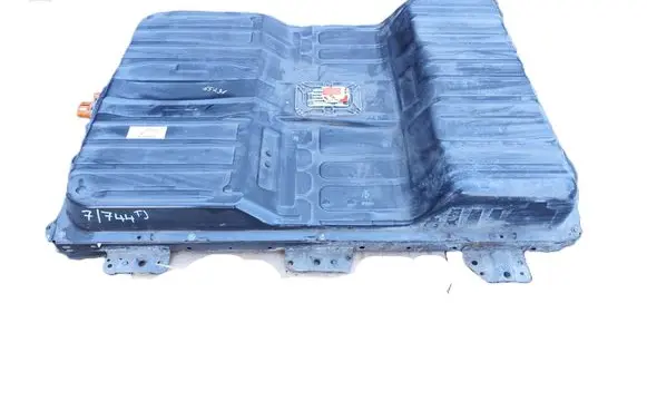 Nissan Leaf I (ZE0) Hybrid / electric car battery 295B04NF0A 24KWH