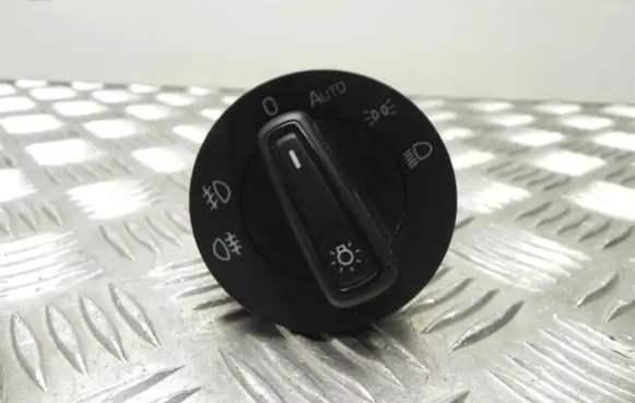 Skoda Octavia Mk3 (5E) Light switch 5E0941431D I2889