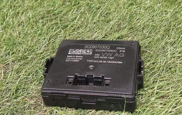 Volkswagen Jetta USA Gateway control module 3Q0907530Q 3Q0907530C