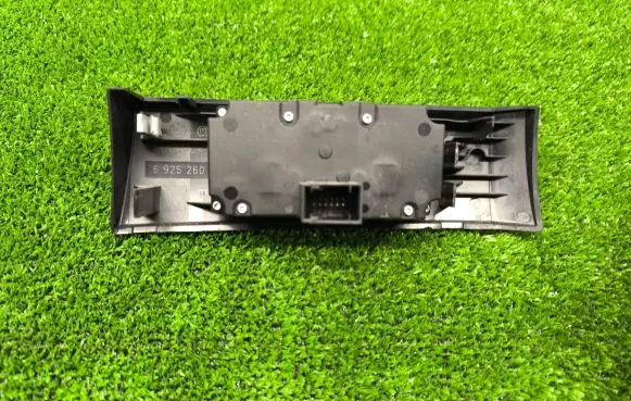 BMW 5 E60 E61 Light switch 6953735