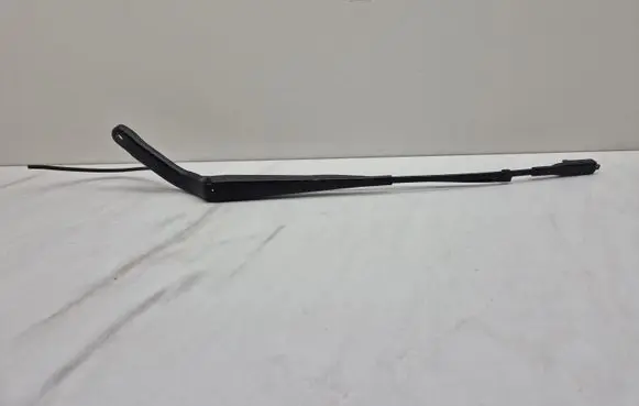Mercedes-Benz Sprinter W906 Front wiper blade arm A0018205944