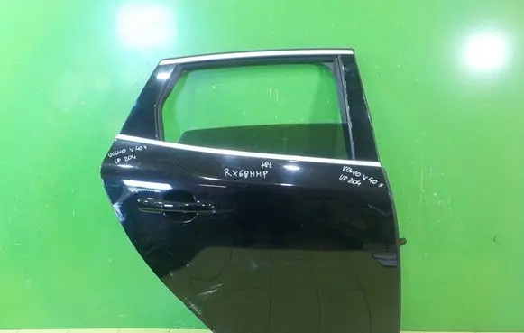 Volvo V40 Rear door PRAWE