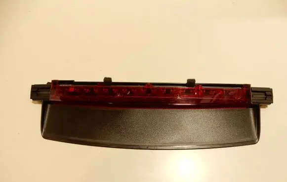 Audi A6 S6 C6 4F Third/center stoplight 4F5945097 31258