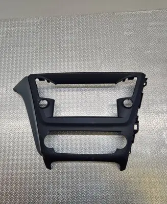 Toyota Avensis T270 Radio/GPS head unit trim 5540505290