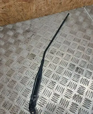 Mercedes-Benz A W168 Front wiper blade arm A1688201144