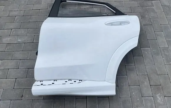 Ford Puma Rear door