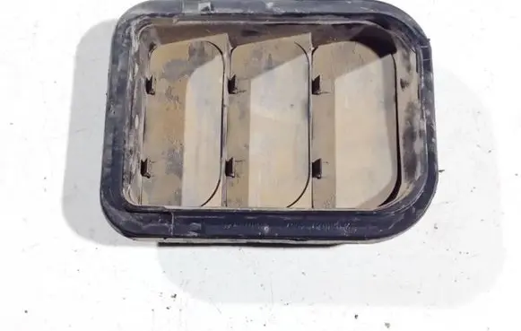Seat Ibiza IV (6J,6P) Air intake duct part 3t0819465a