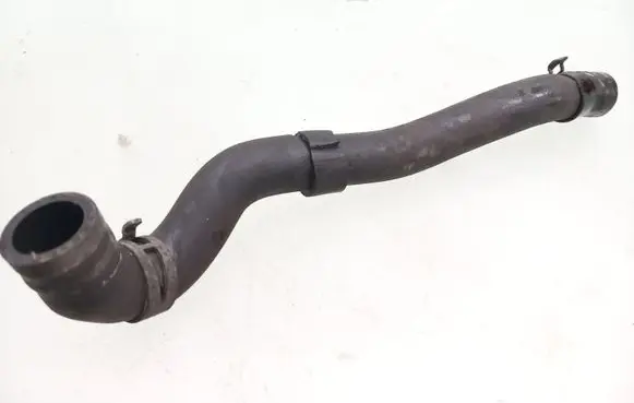 Volkswagen PASSAT B6 Engine coolant pipe/hose 3C0122063M