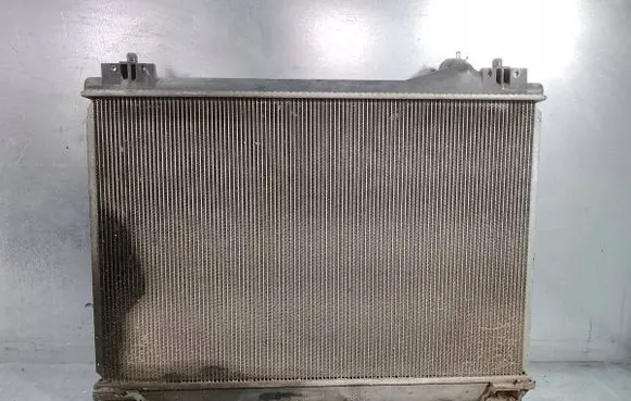 Suzuki Grand Vitara II Coolant radiator
