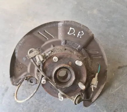 Subaru Outback Front wheel hub spindle knuckle