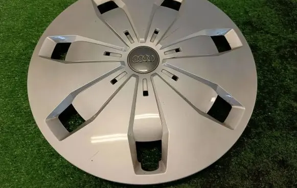 Audi Q2 - R16 wheel hub/cap/trim 81A601147