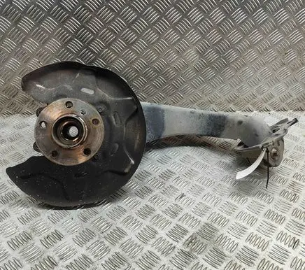 BMW 2 F45 Rear wheel hub 6898963