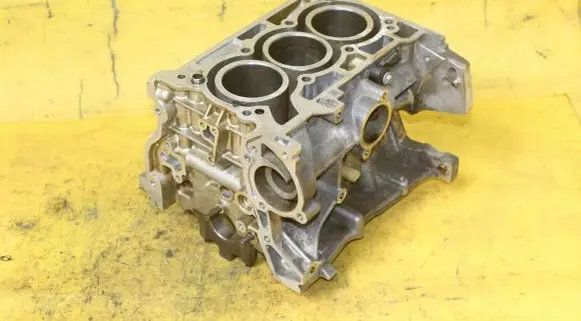 Renault Clio IV Engine block 110112160R
