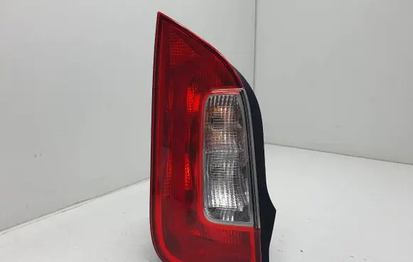 Rear/tail lights